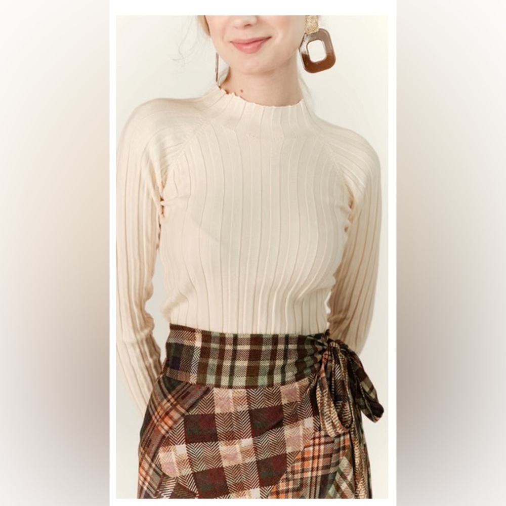 Third By Cee Ribbed Turtleneck - Picture 4 of 4